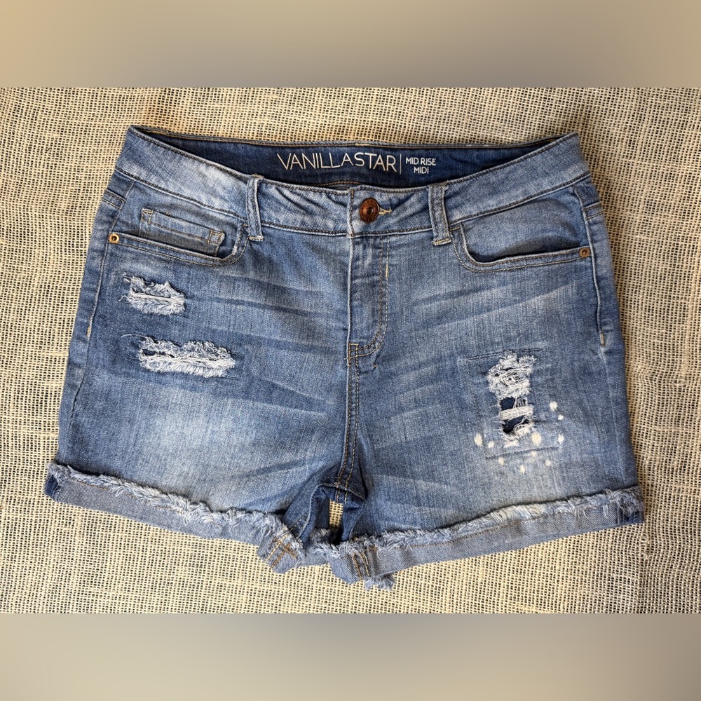 Vanilla Star Blue Distressed Shorts